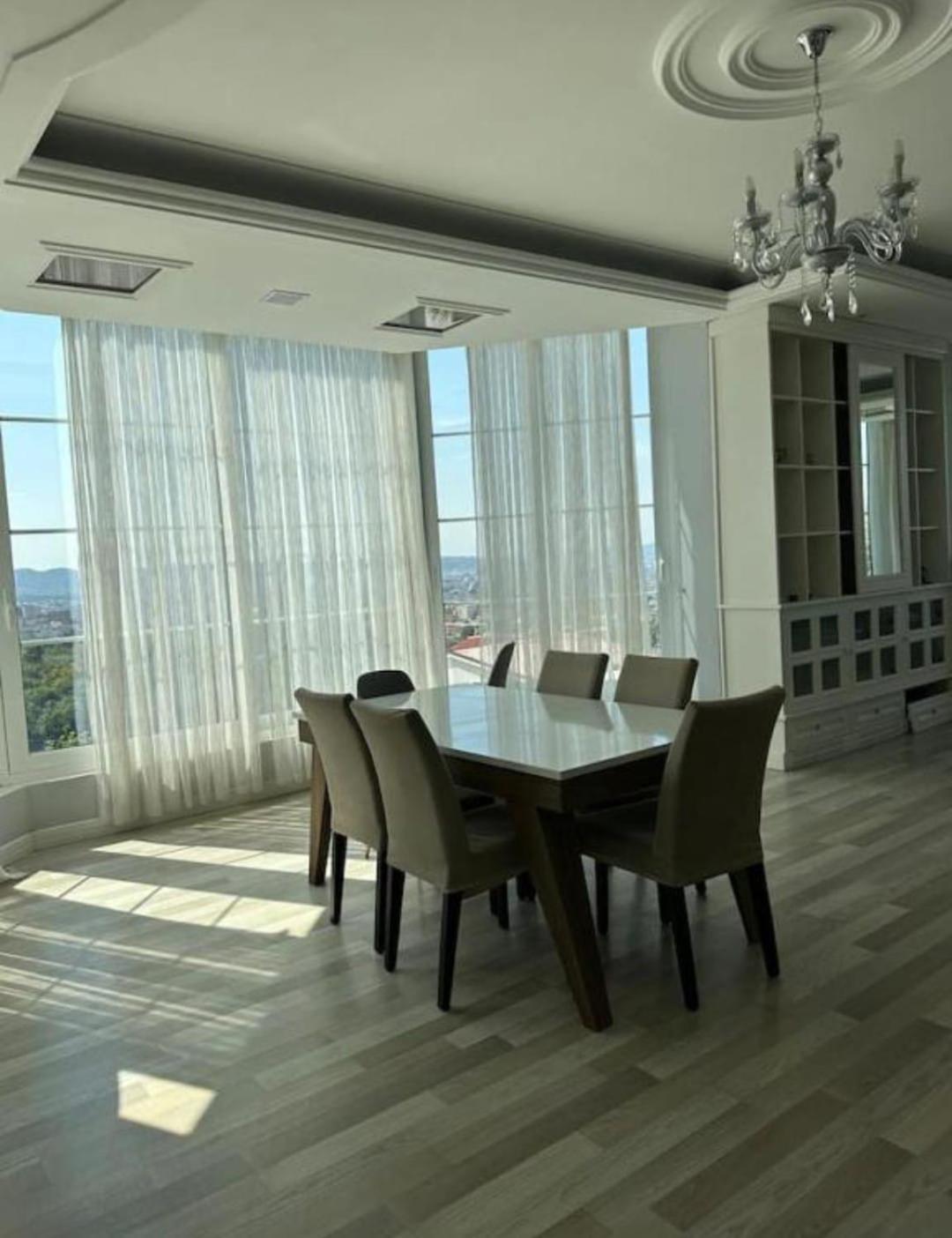 Kino Apartment Tirana Exterior photo